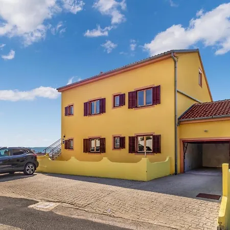 3 Bedroom Nice In