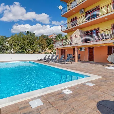 3 Bedroom Nice In Crikvenica