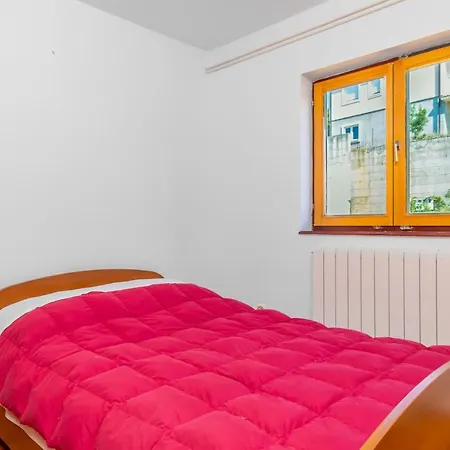 3 Bedroom Nice In Crikvenica